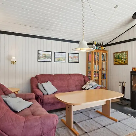 Holiday home In With Kitchen *