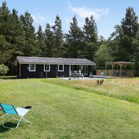 Ferienhaus In With Kitchen