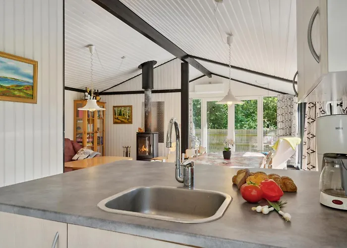 Дом отдыха In With Kitchen